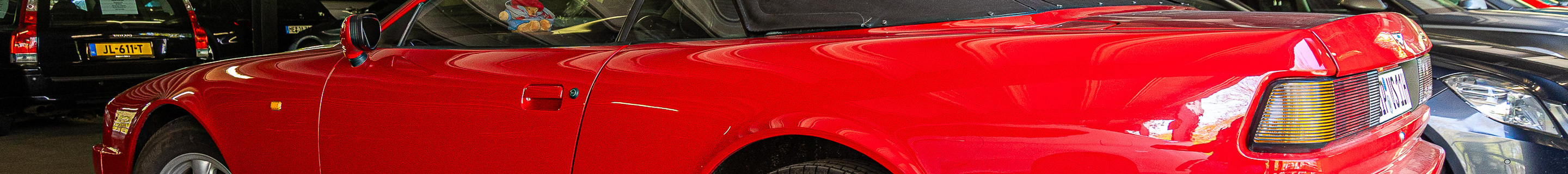 Aston Martin Virage Volante