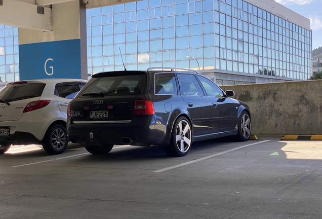 Audi RS6 Avant C5