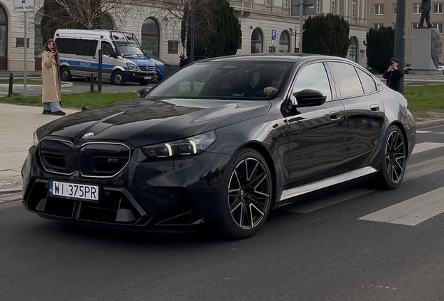 BMW M5 G90