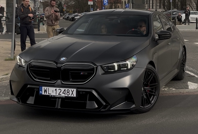 BMW M5 G90