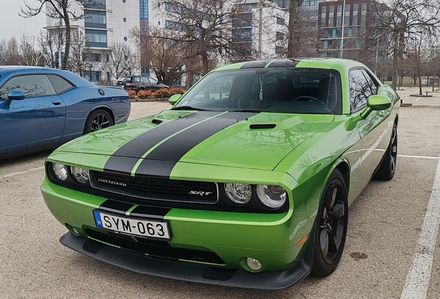 Dodge Challenger SRT-8