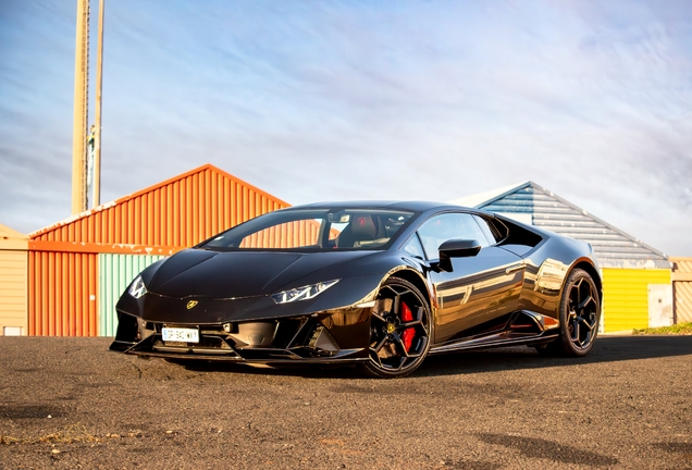 Lamborghini Huracán LP640-4 EVO