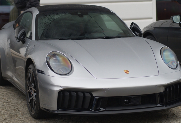 Porsche 992 Carrera 4 GTS MkII