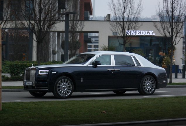 Rolls-Royce Phantom VIII EWB