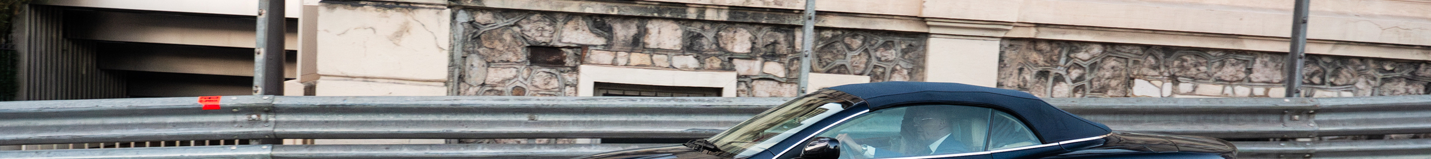 Aston Martin DB9 Volante