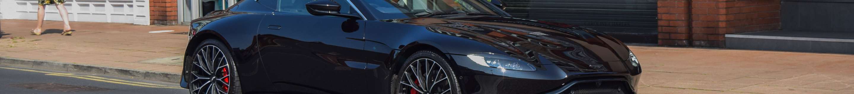 Aston Martin V8 Vantage 2018