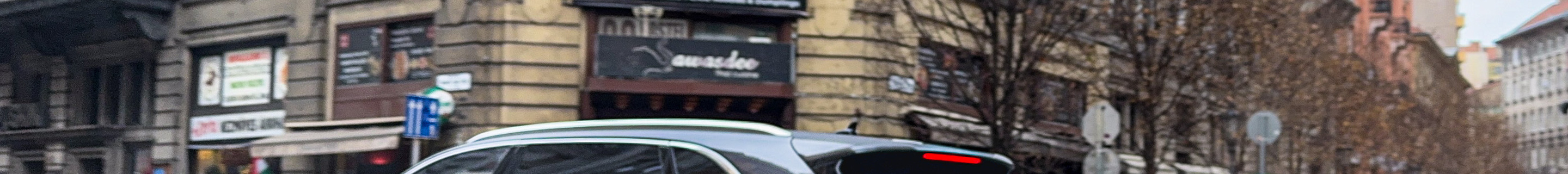 Bentley Bentayga Azure EWB First Edition
