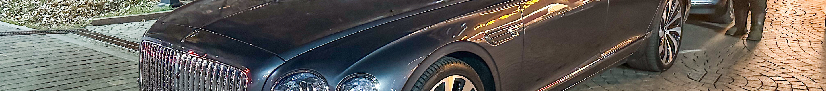 Bentley Flying Spur V8 2021