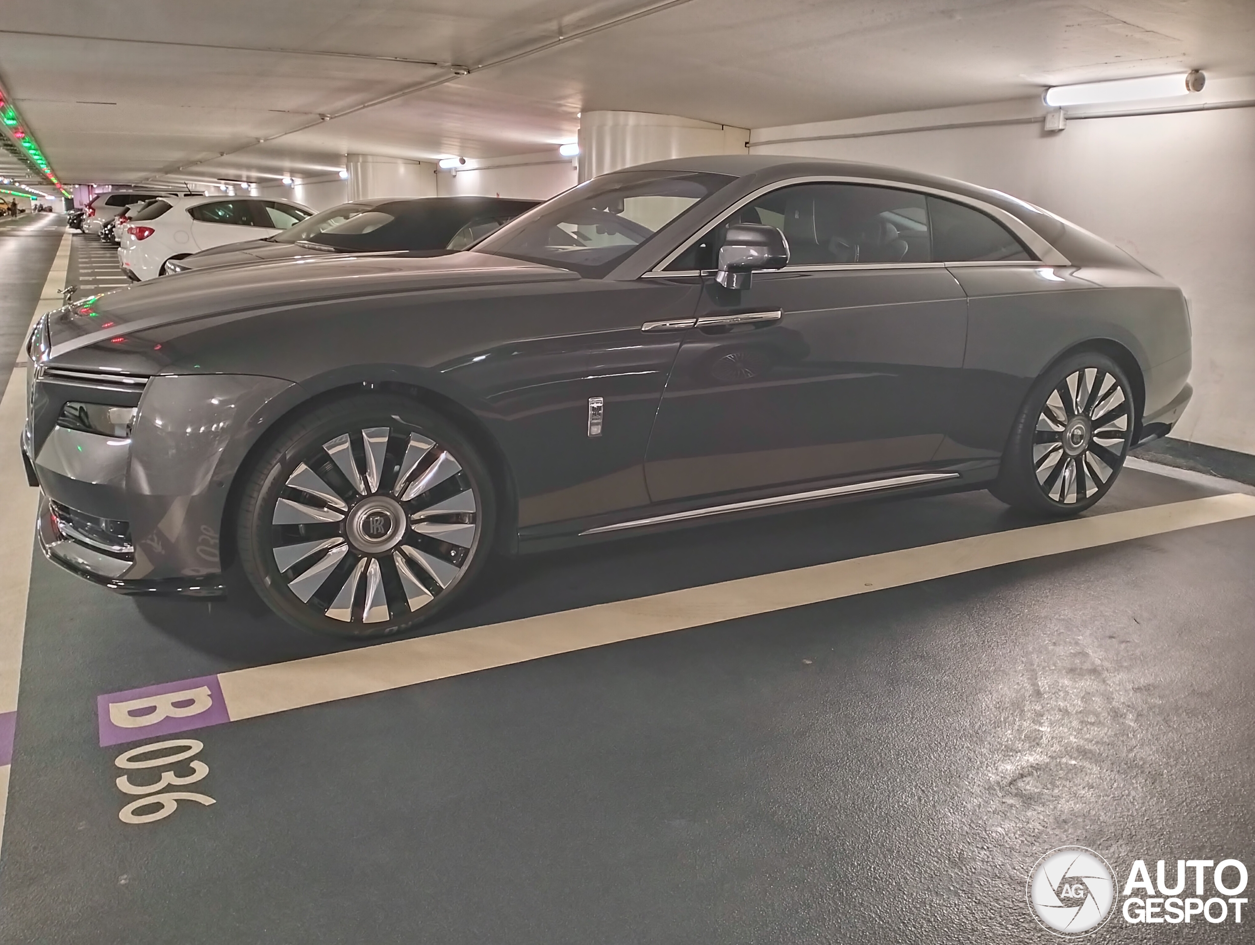Rolls-Royce Spectre - 22 December 2025 - Autogespot