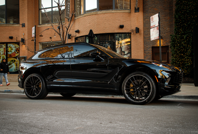 Aston Martin DBX