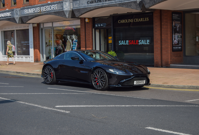 Aston Martin V8 Vantage 2018