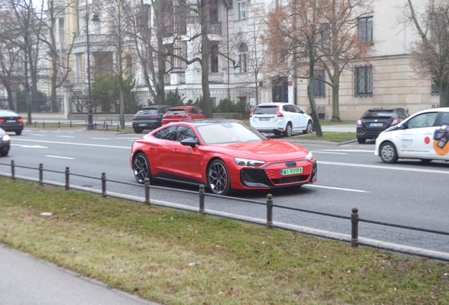 Audi RS E-Tron GT 2025