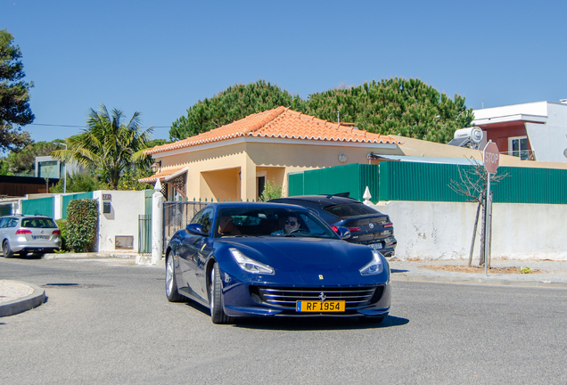 Ferrari GTC4Lusso