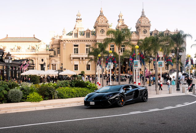 Lamborghini Aventador LP700-4