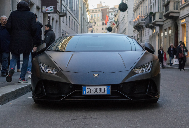 Lamborghini Huracán LP640-4 EVO