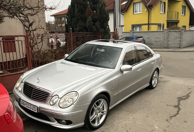 Mercedes-Benz E 55 AMG
