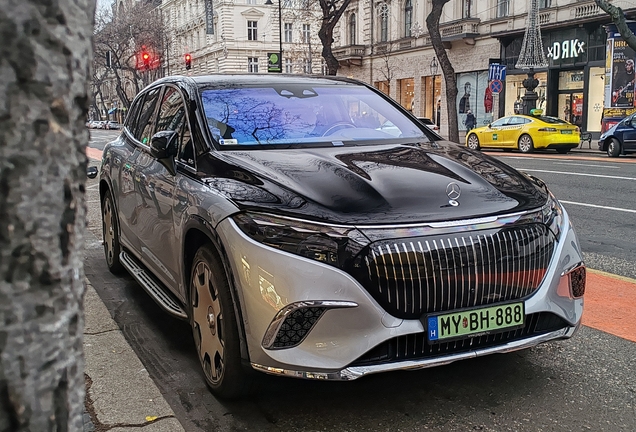 Mercedes-Maybach EQS 680 SUV