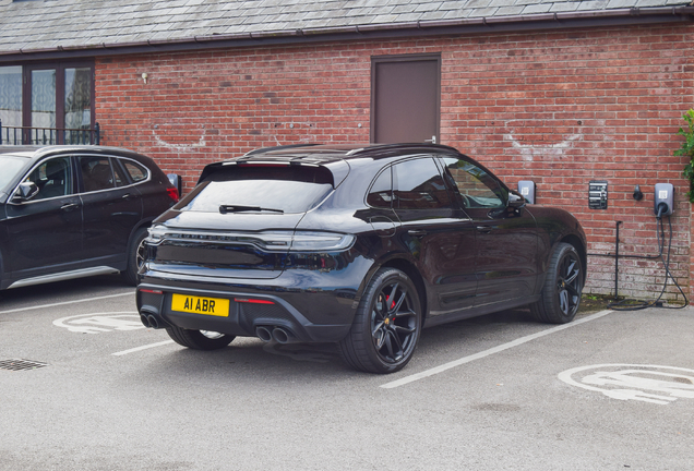 Porsche 95B Macan GTS MkIII