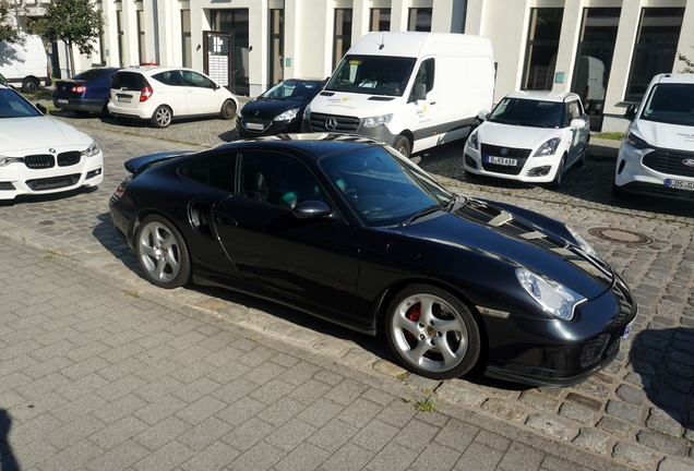 Porsche 996 Turbo