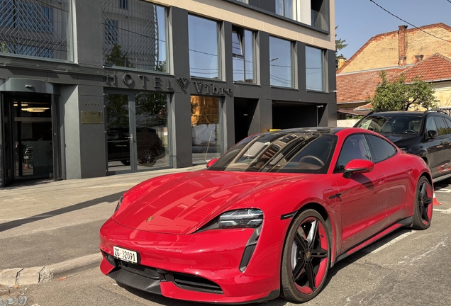 Porsche Taycan Turbo