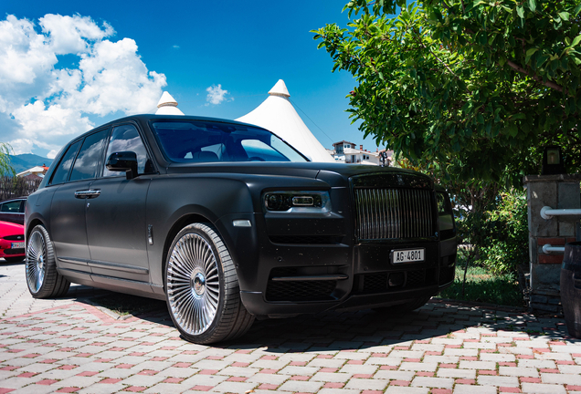 Rolls-Royce Cullinan Black Badge