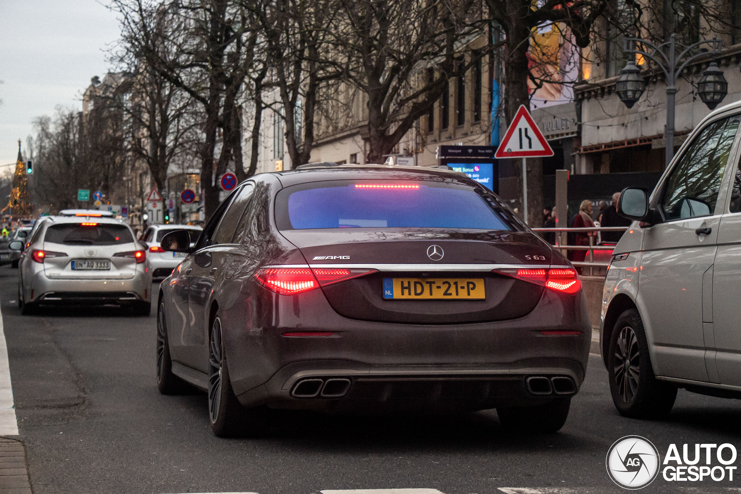 Heerlijke S63 AMG gespot in D&uuml;sseldorf