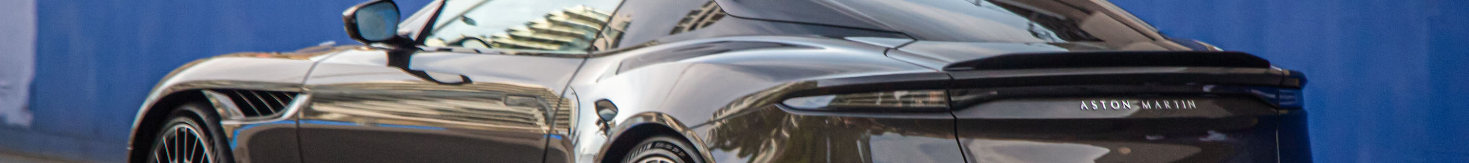 Aston Martin DBS 770 Ultimate