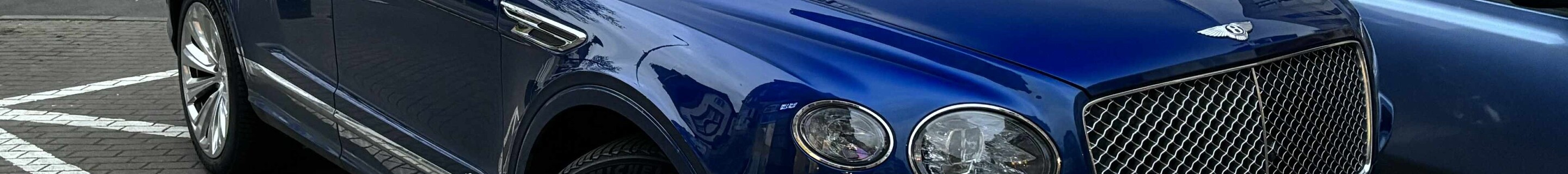 Bentley Bentayga Azure