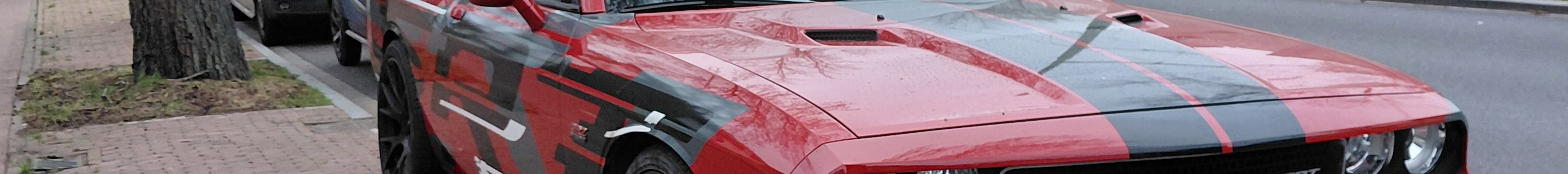 Dodge Challenger SRT-8 392