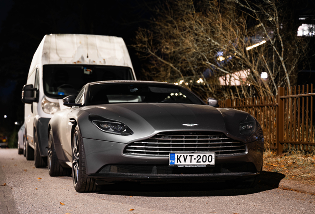 Aston Martin DB11 V8
