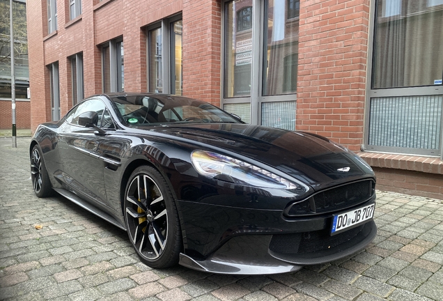 Aston Martin Vanquish S 2017 Ultimate Edition