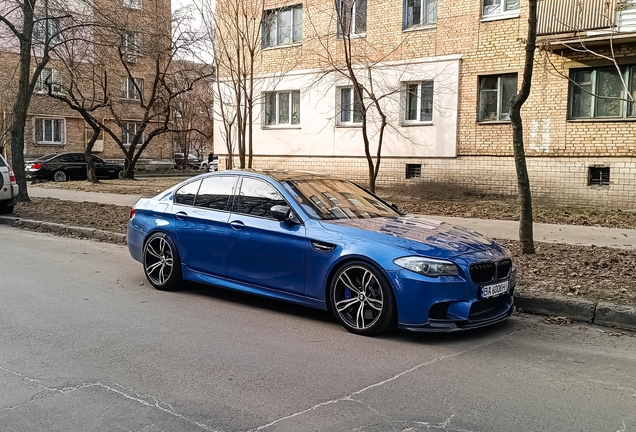 BMW M5 F10 2011