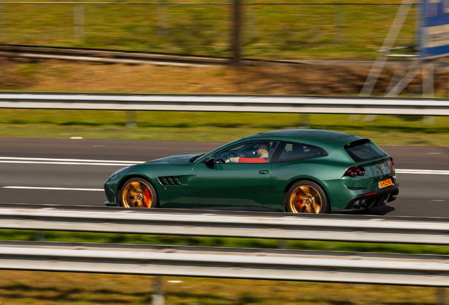Ferrari GTC4Lusso T