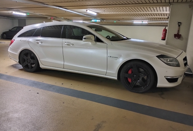 Mercedes-Benz CLS 63 AMG S X218 Shooting Brake
