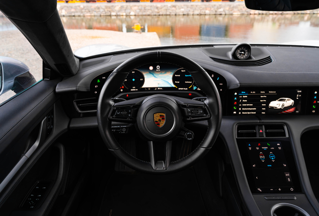 Porsche Taycan Turbo