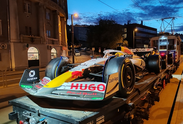 Racing Bulls VCARB 02