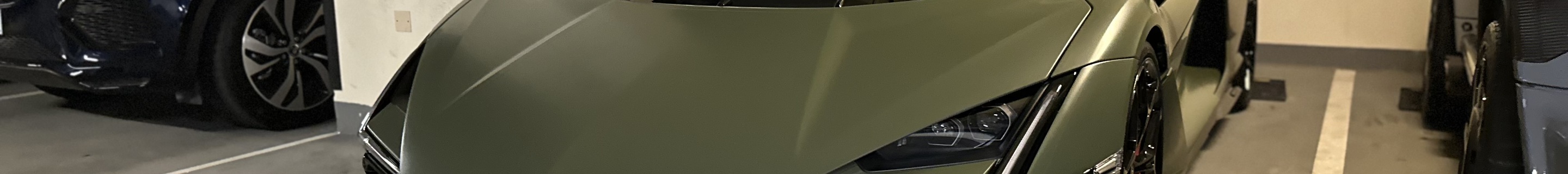 Lamborghini Revuelto