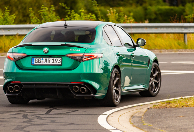 Alfa Romeo Giulia Quadrifoglio 2023
