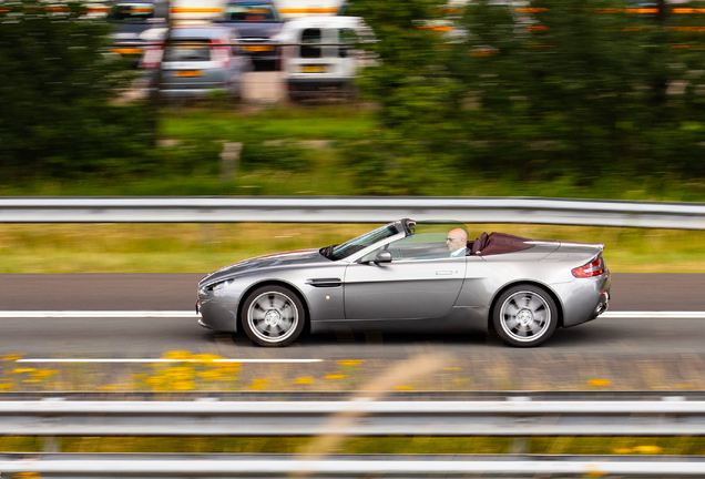 Aston Martin V8 Vantage Roadster