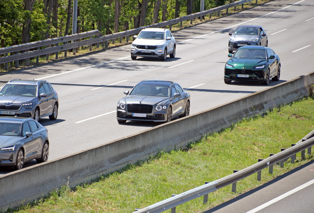 Bentley Flying Spur V8 Azure