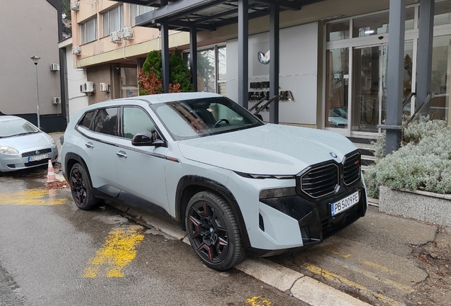 BMW XM G09 Label Red