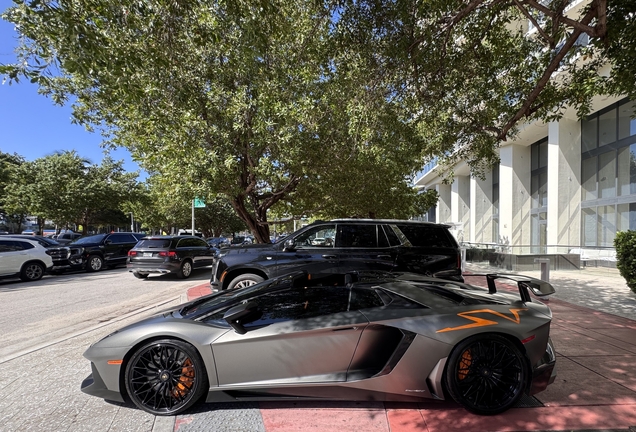 Lamborghini Aventador LP750-4 SuperVeloce Roadster