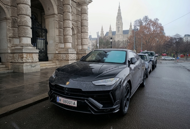 Lamborghini Urus Performante