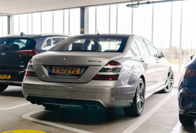 Mercedes-Benz S 65 AMG V221