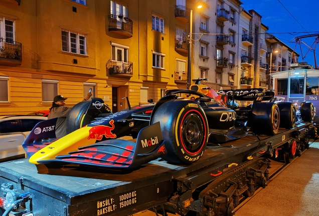 Red Bull Racing RB19