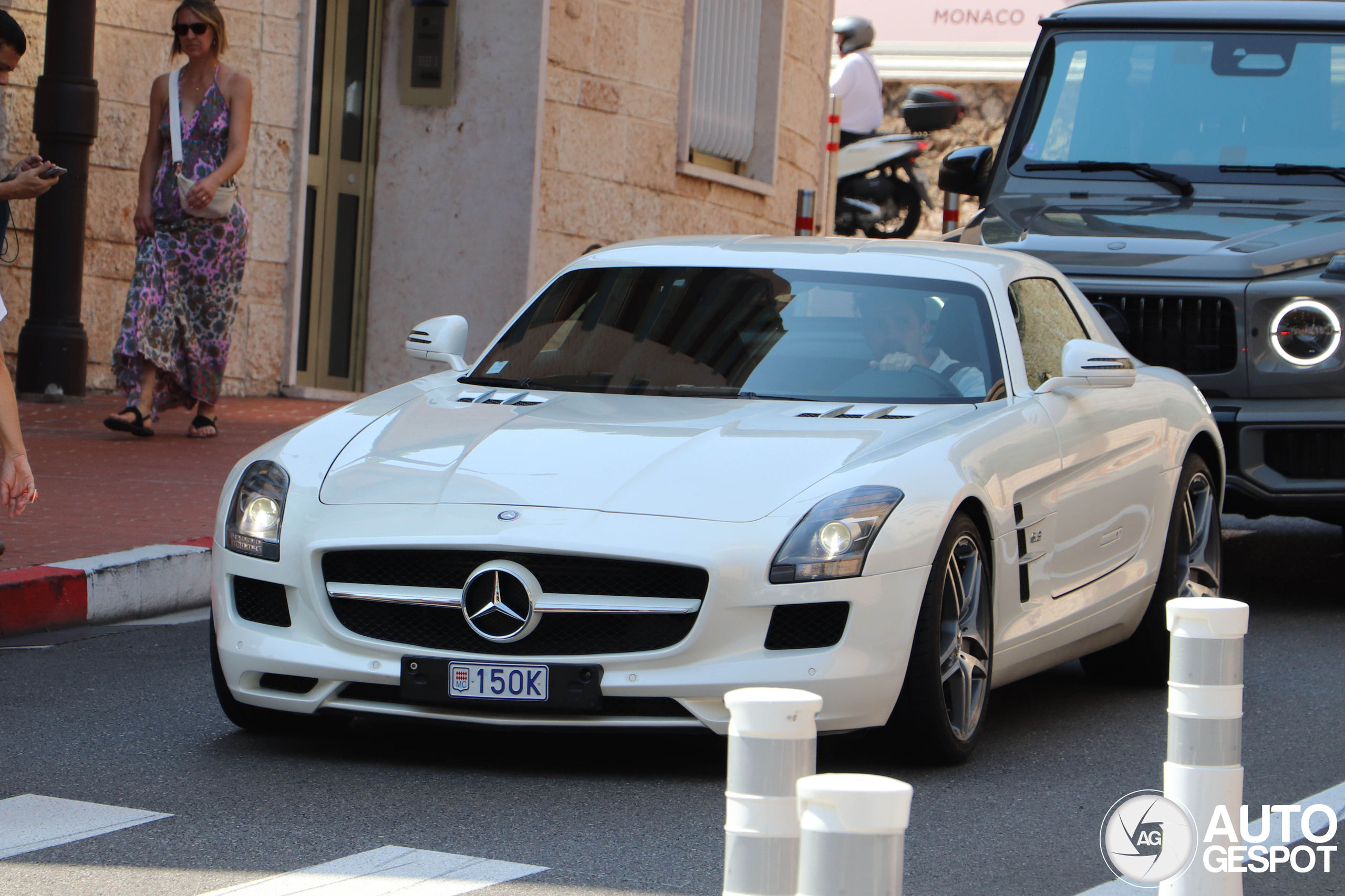 Mercedes-Benz SLS AMG - 25 December 2025 - Autogespot