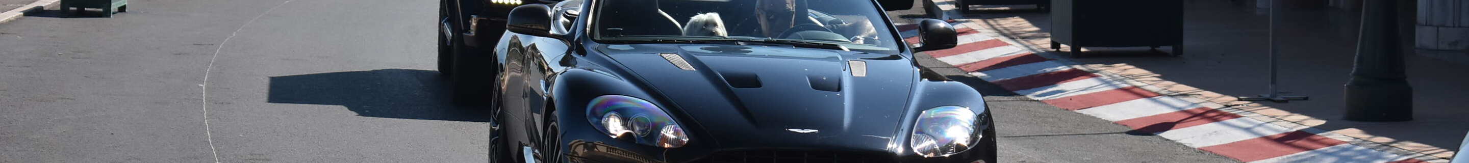 Aston Martin DBS Volante Carbon Black Edition