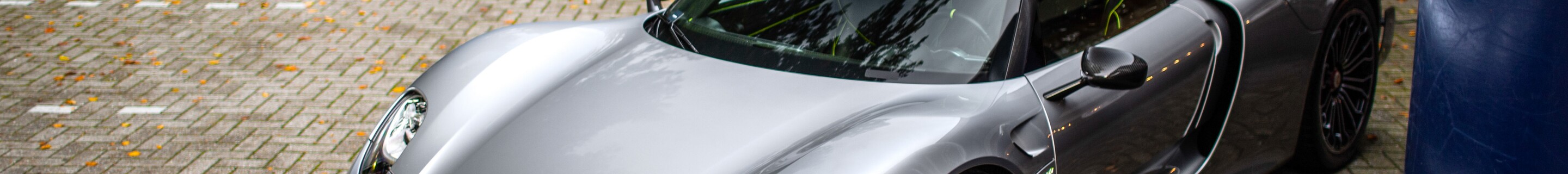 Porsche 918 Spyder Weissach Package