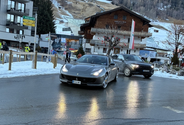 Ferrari GTC4Lusso