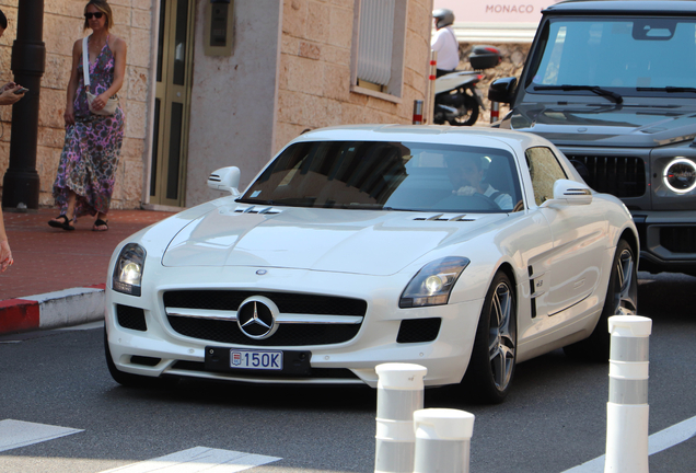 Mercedes-Benz SLS AMG